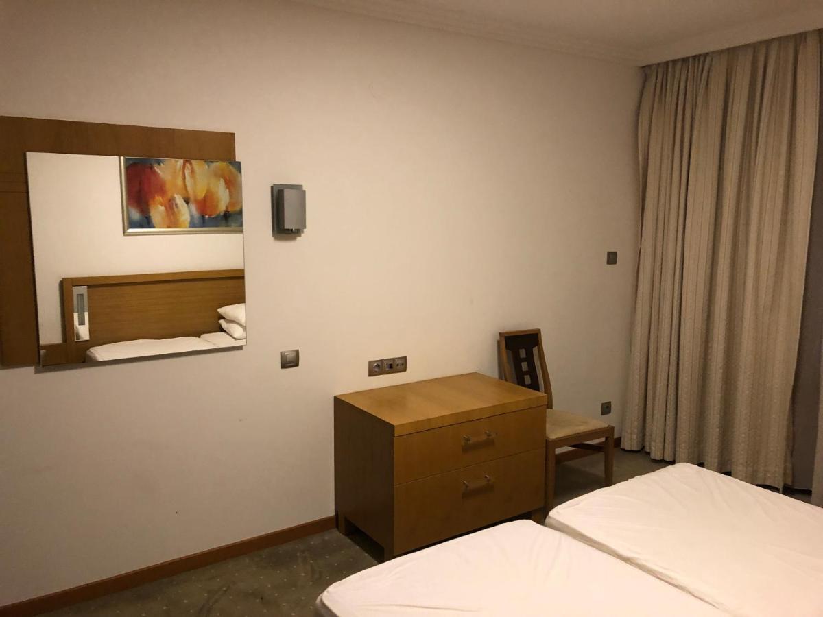 private apartments in Emerald Ravda Buitenkant foto